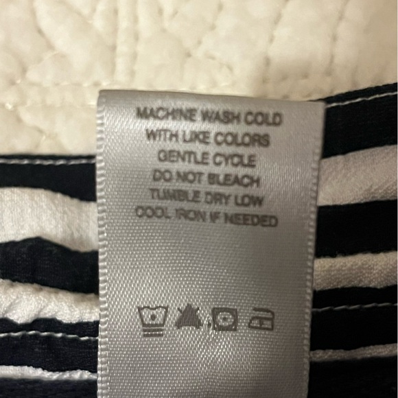 Multiples Black and White Striped Tunic, wire collar, size XL - Picture 7 of 9